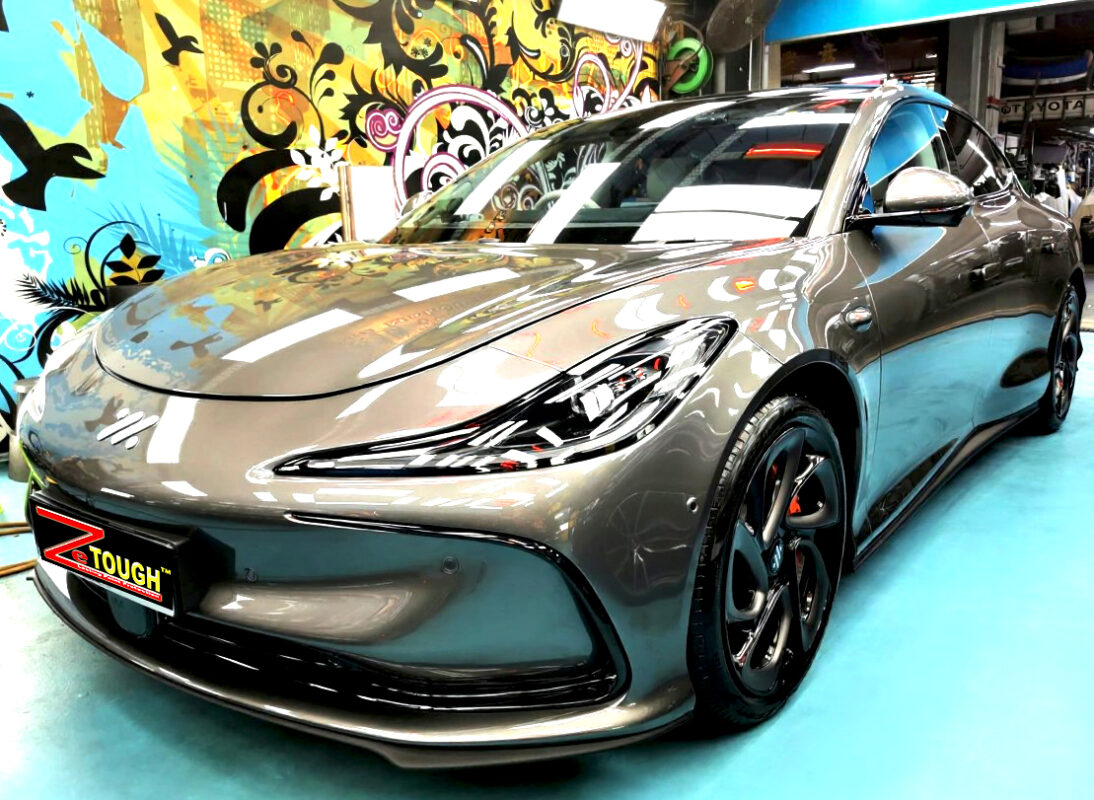 MG IM5, glossy after its ZeTough Titanium coating.