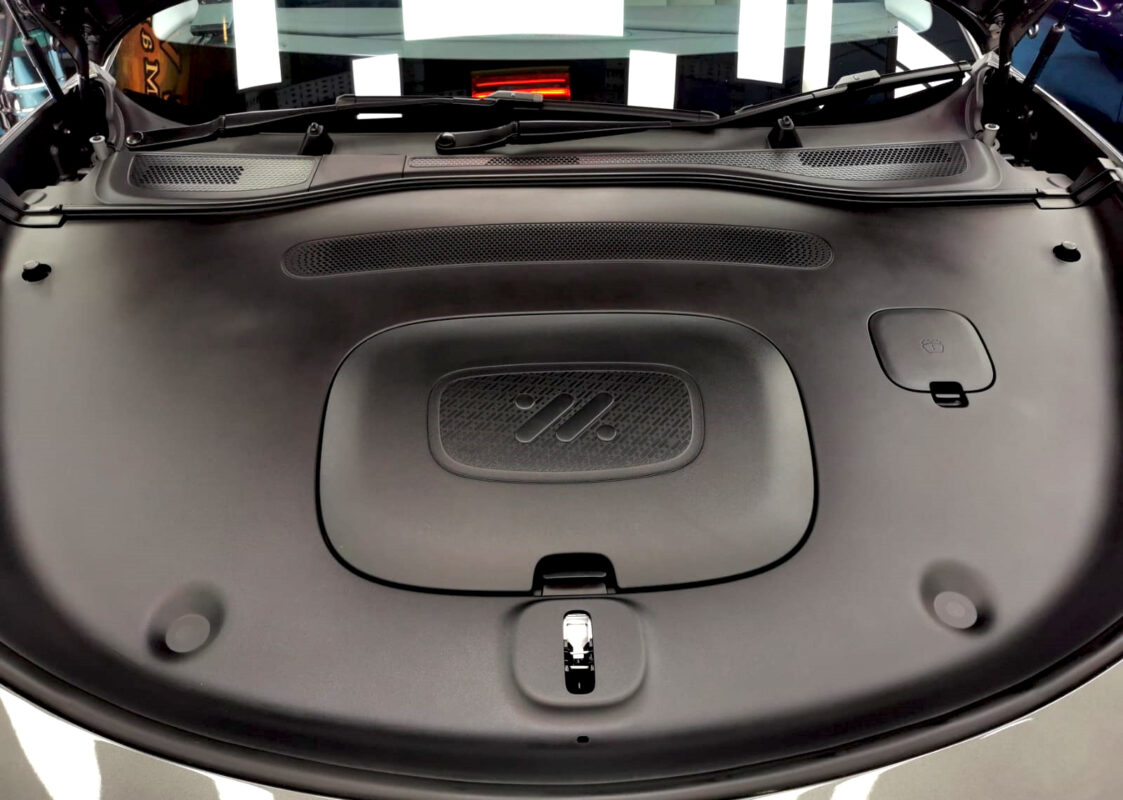 Reflections across the coated panels of the MG IM5.