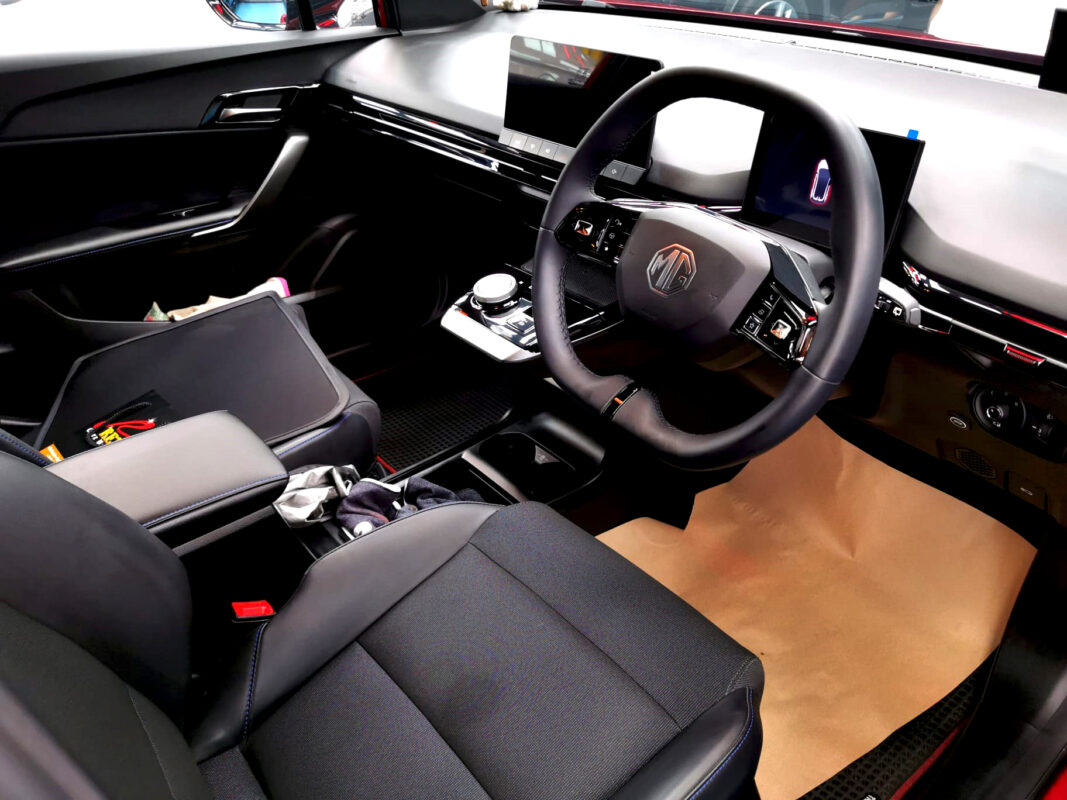The MG4 EV's protected, high-gloss finish.