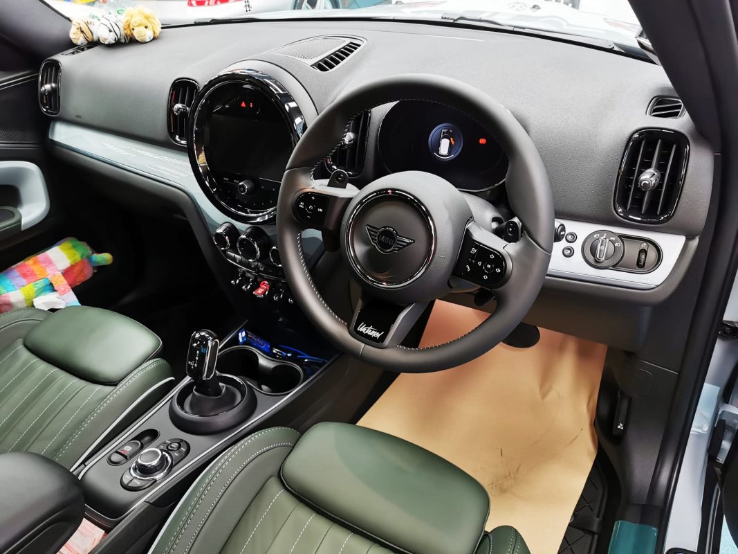 Detail of the Countryman's bodywork sealed with ZeTough Ceramic.