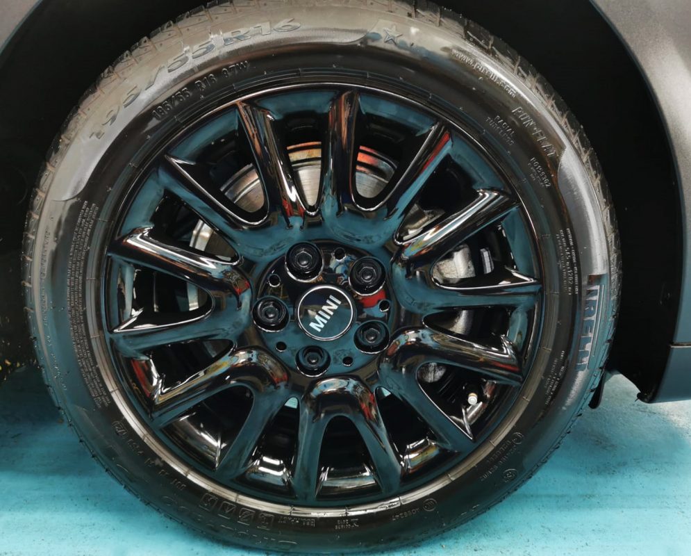 Wheel and arch detail on the MINI One after coating.