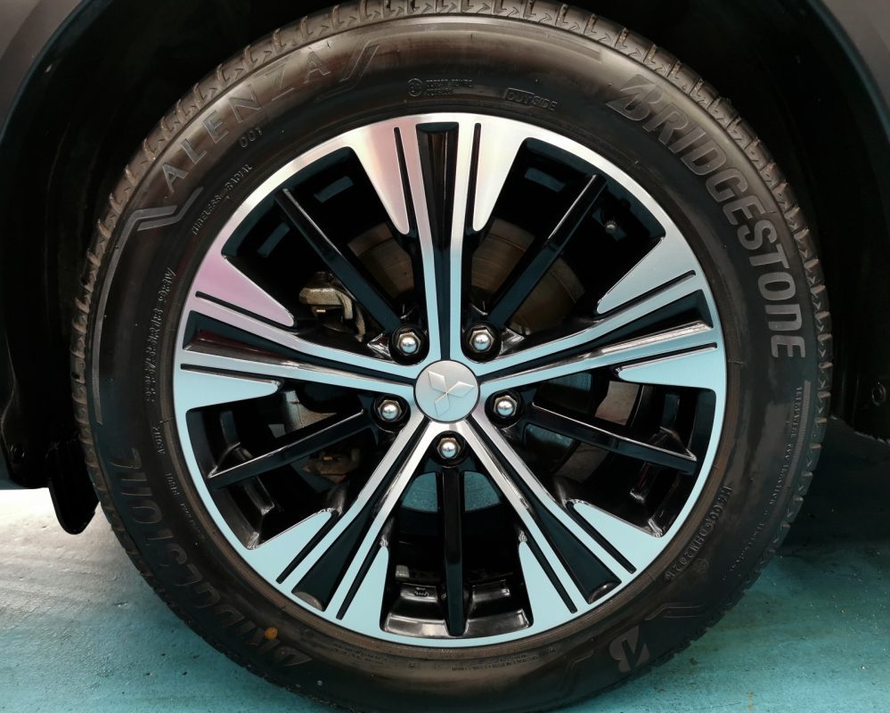 Mitsubishi Eclipse Cross, glossy after its full respray at Revol Carz.
