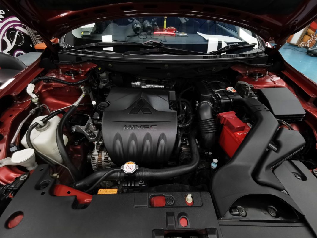 Mitsubishi Lancer, fully resprayed at Revol Carz.