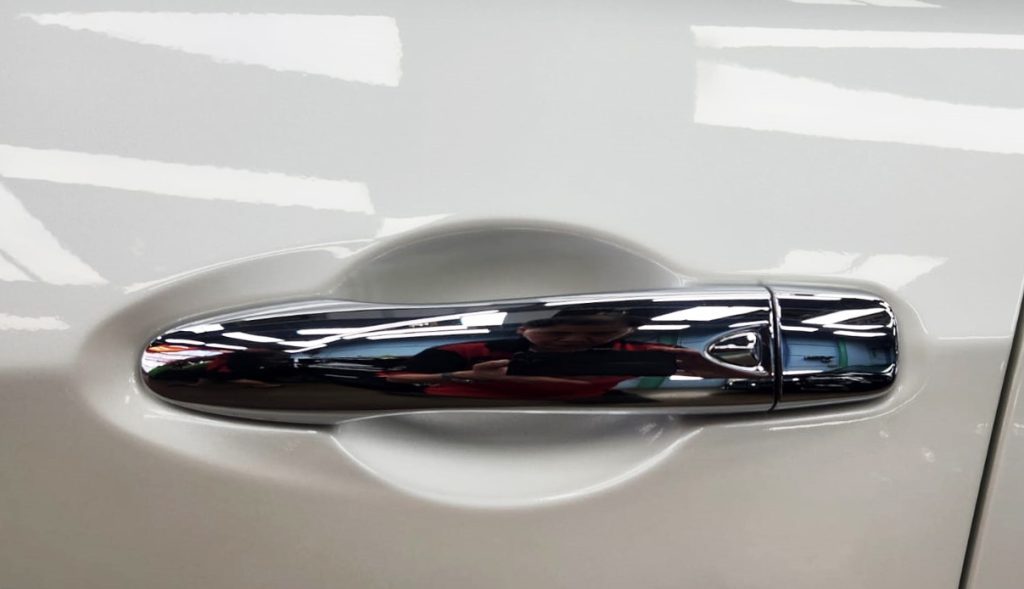 Front three-quarter view of the Nissan Kicks after coating.