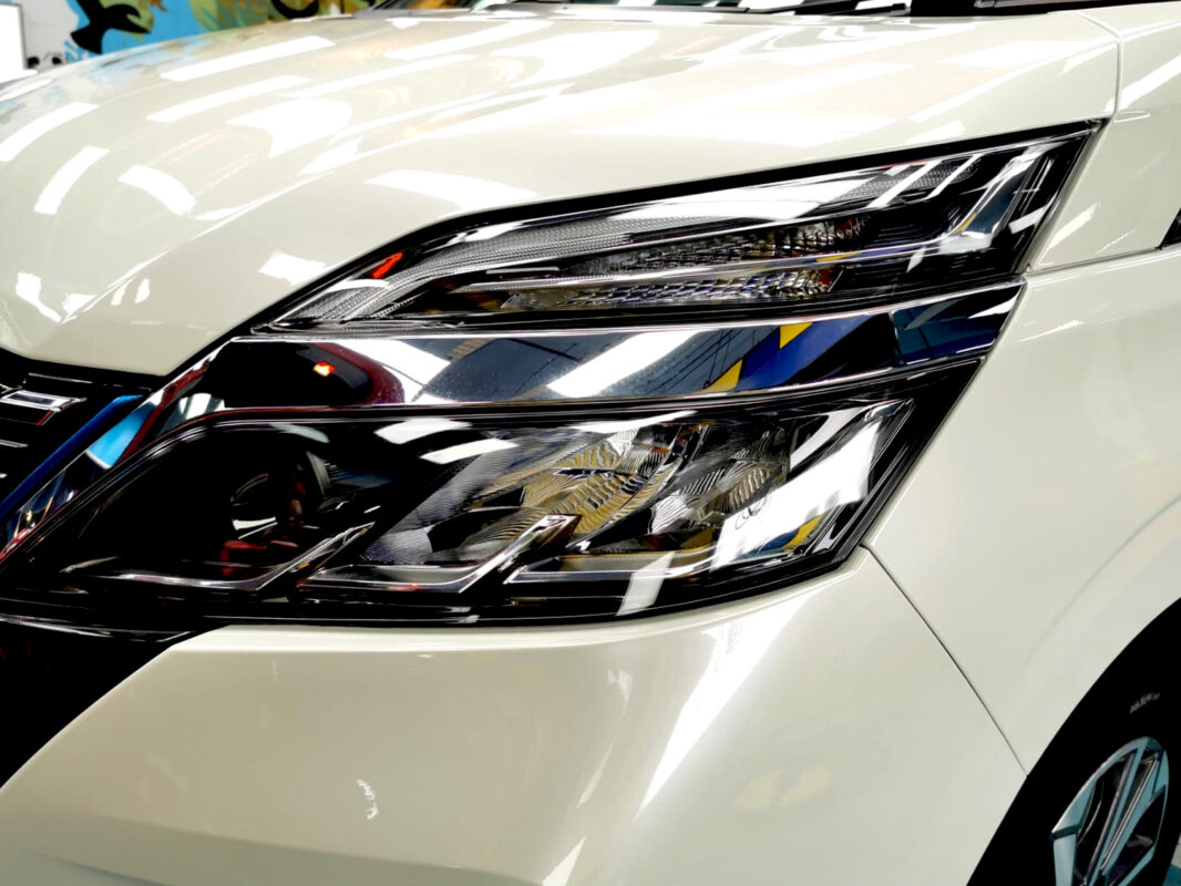 The Serena's coated paintwork showing clean reflections.