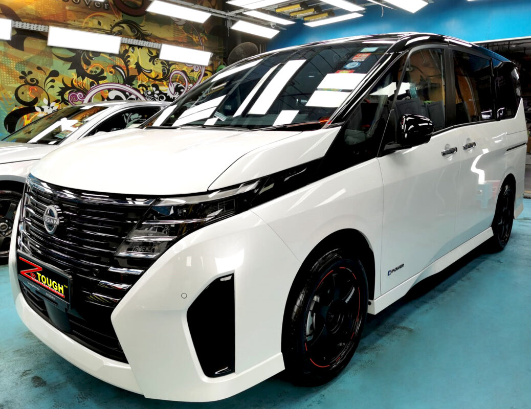 Nissan Serena, sealed with ZeTough Ceramic at Revol Carz AMK AutoPoint.