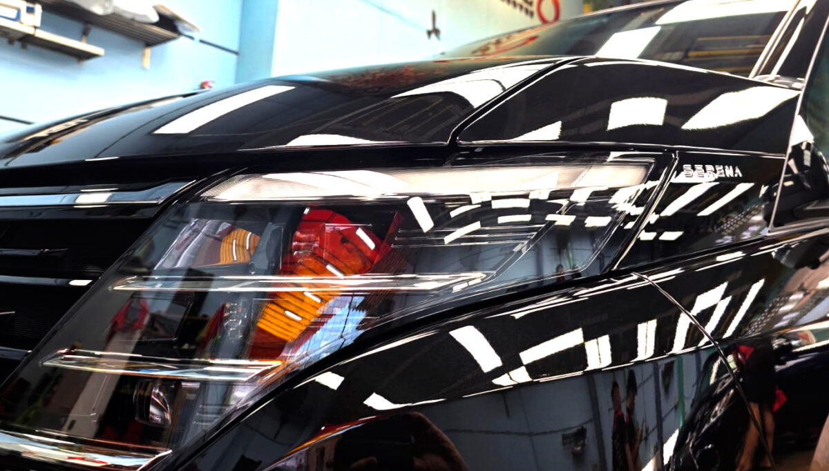 The Serena's coated paintwork showing clean reflections.