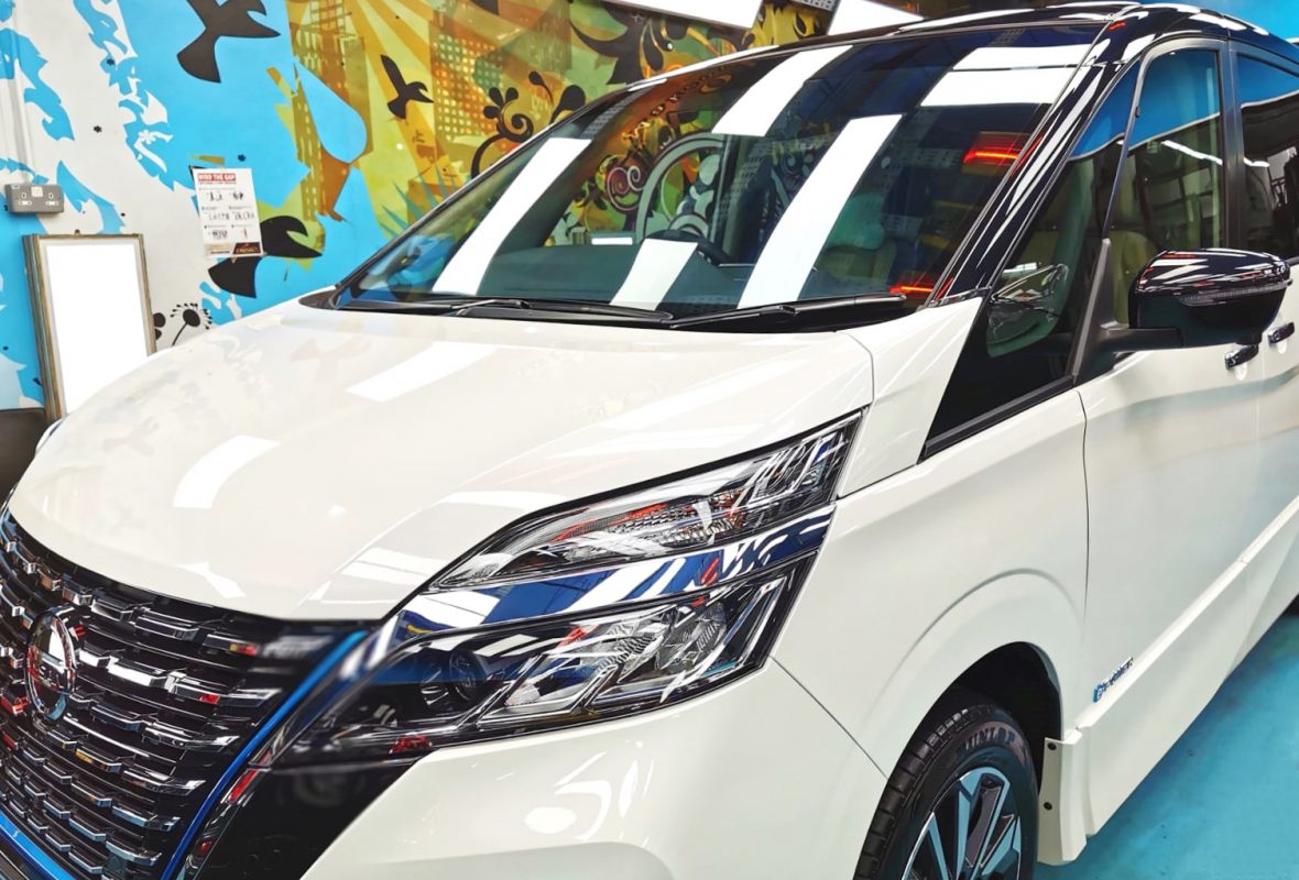 The Nissan Serena from a side angle after the titanium coating.