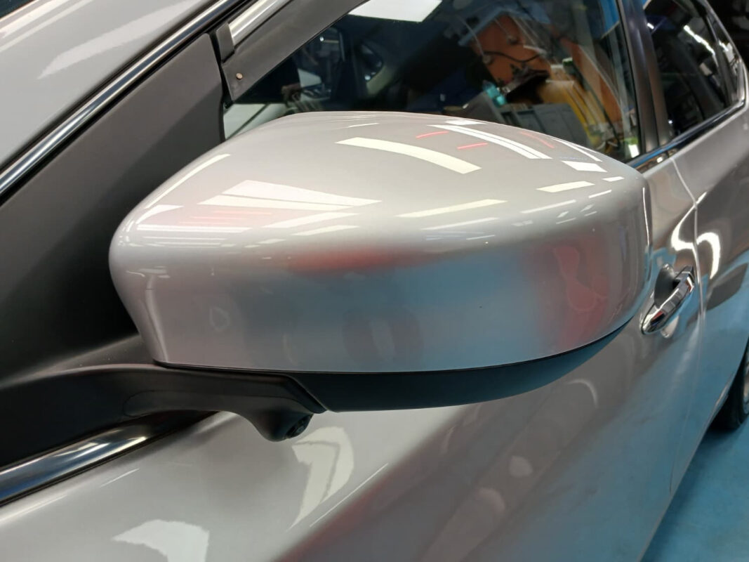 Rear quarter of the Nissan Sylphy, glossy and protected.