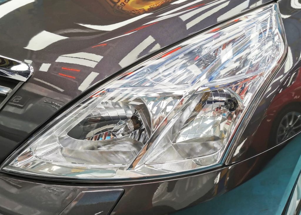 The Nissan Teana from a side angle after the titanium coating.