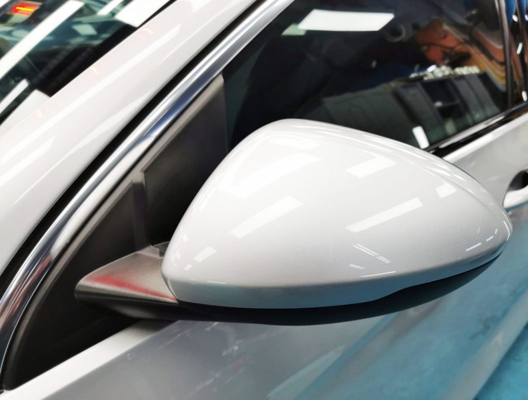 Side panel of the Insignia with the ceramic finish locked in.