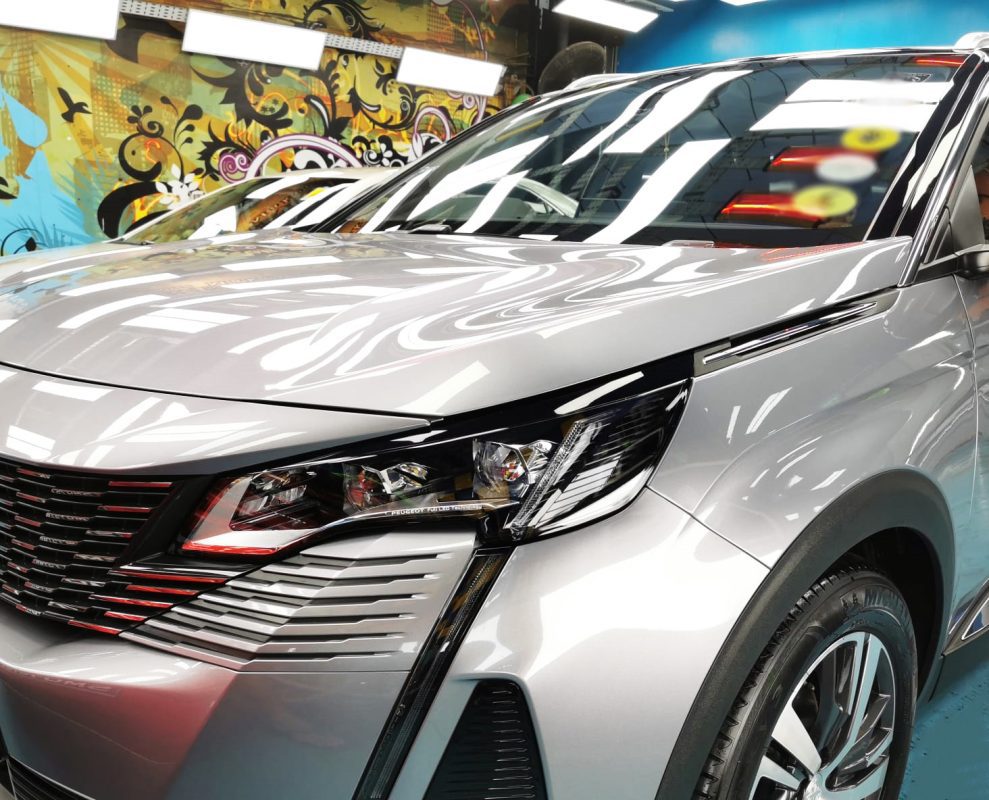 The Peugeot 3008 from a side angle after the titanium coating.