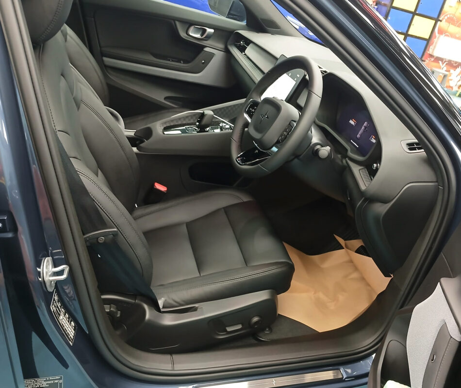 Detail of the Polestar's bodywork sealed with ZeTough Ceramic.