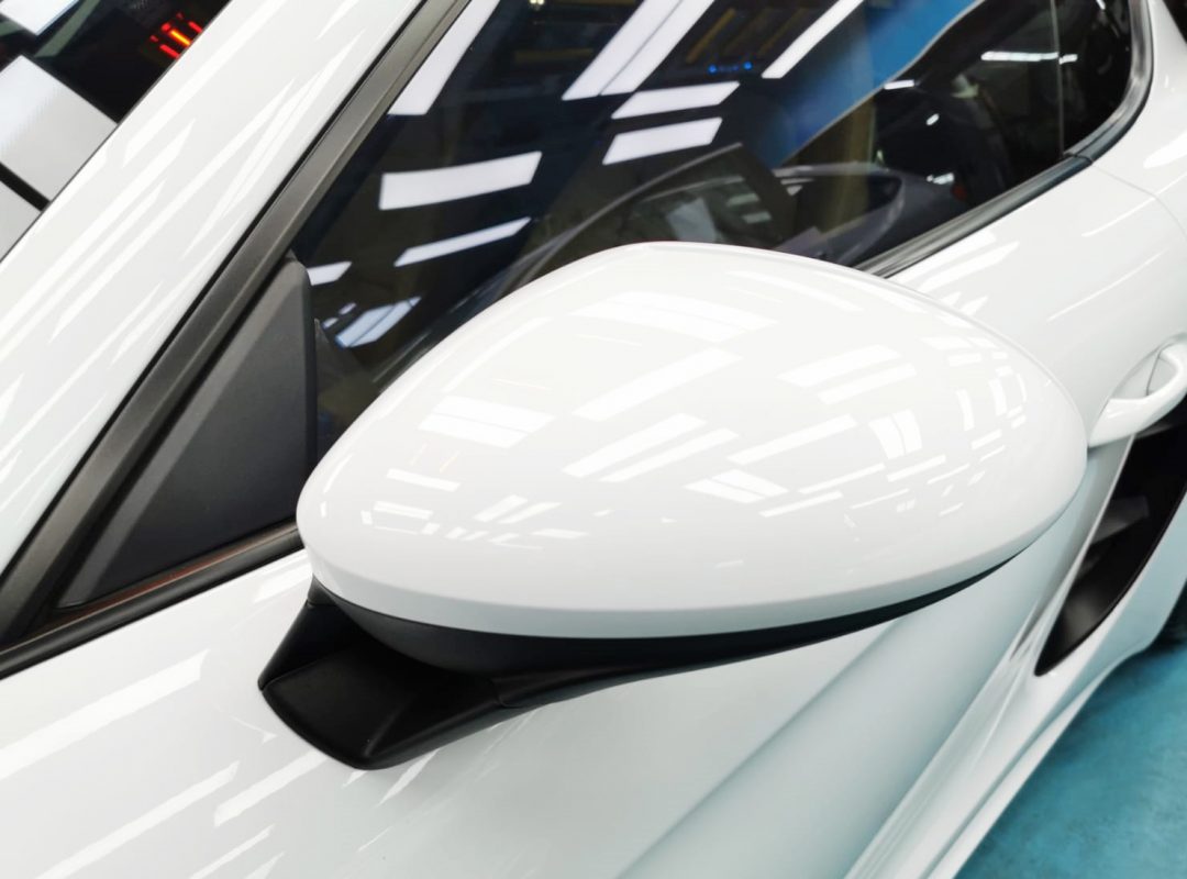 Side panel of the Porsche 718 Cayman with the ceramic finish locked in.