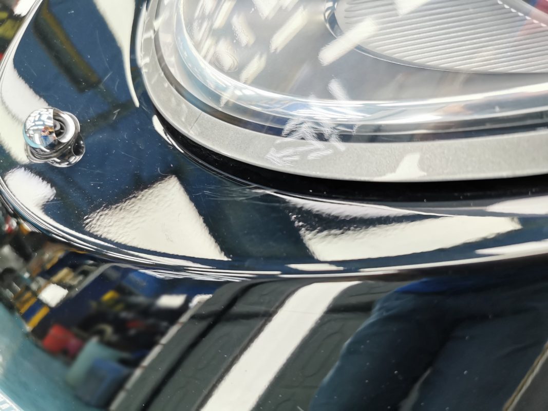 The Porsche 911 Carrera's paintwork at intake before the respray.
