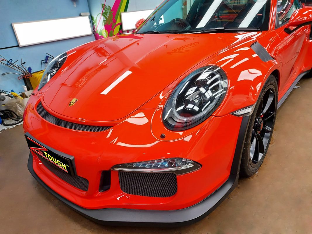 The Porsche 911 GT3 RS from a side angle after the ceramic coating.