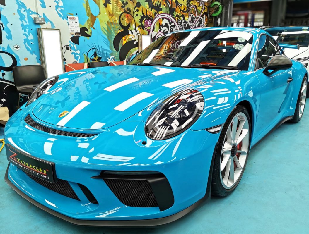 Porsche 911, sealed with ZeTough Ceramic at Revol Carz.