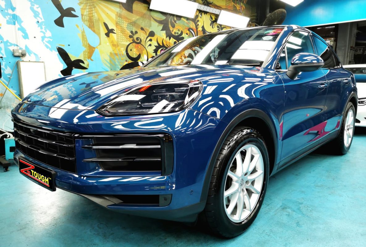 Porsche Cayenne, sealed with ZeTough Ceramic at Revol Carz.