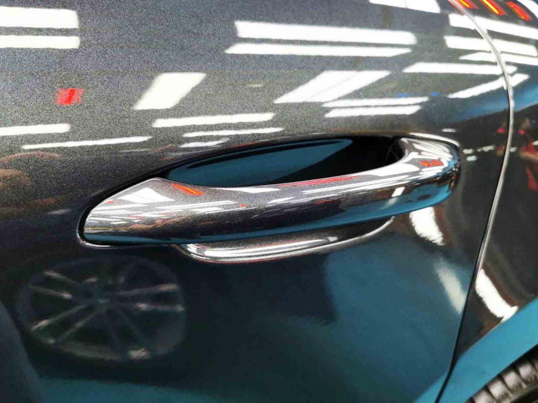 Front three-quarter view of the Porsche Macan after coating.