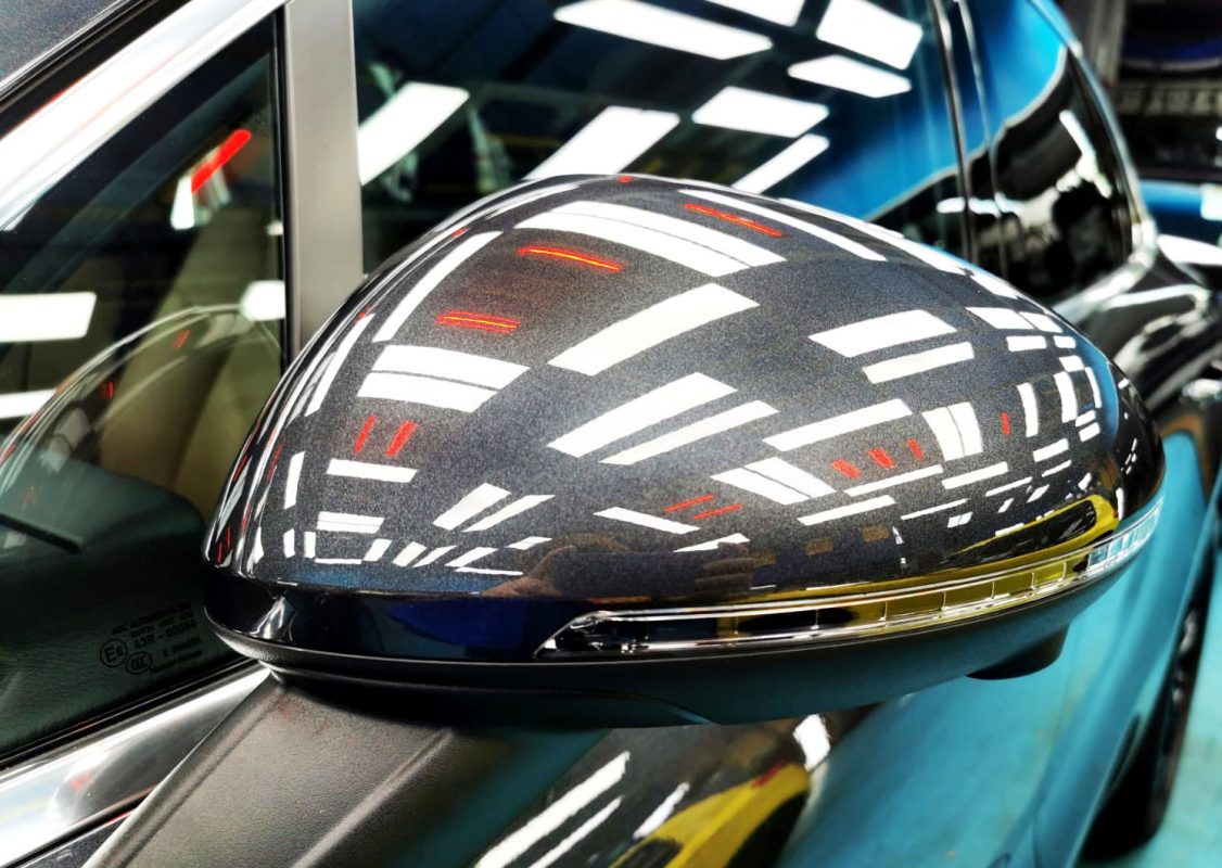 Side panel of the Macan S with the ceramic finish locked in.