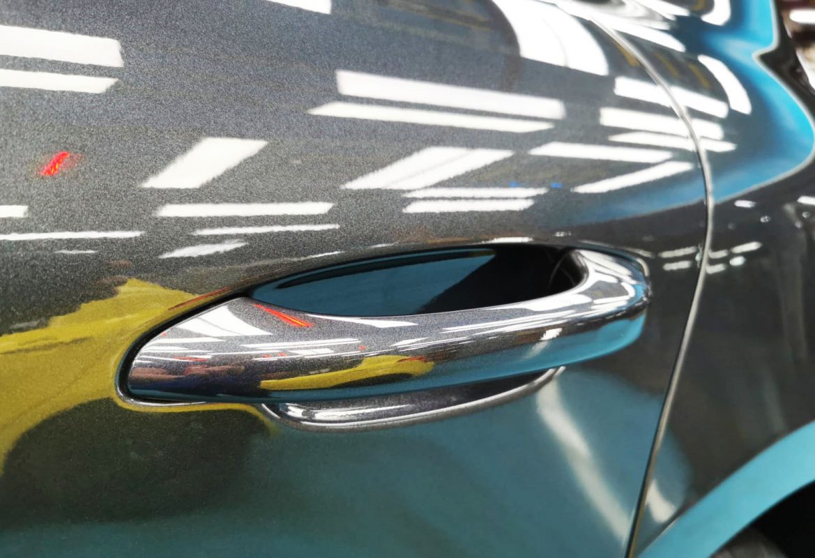 Front three-quarter view of the Porsche Macan S after coating.
