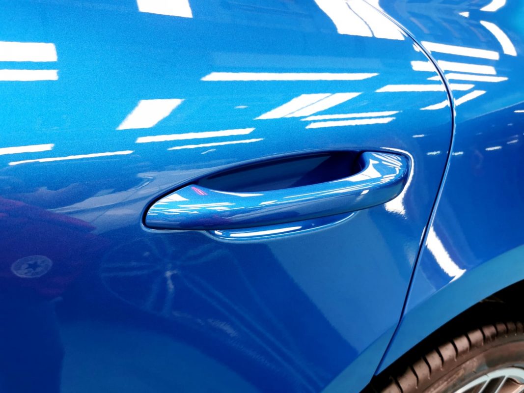 Front three-quarter view of the Porsche Macan S after coating.