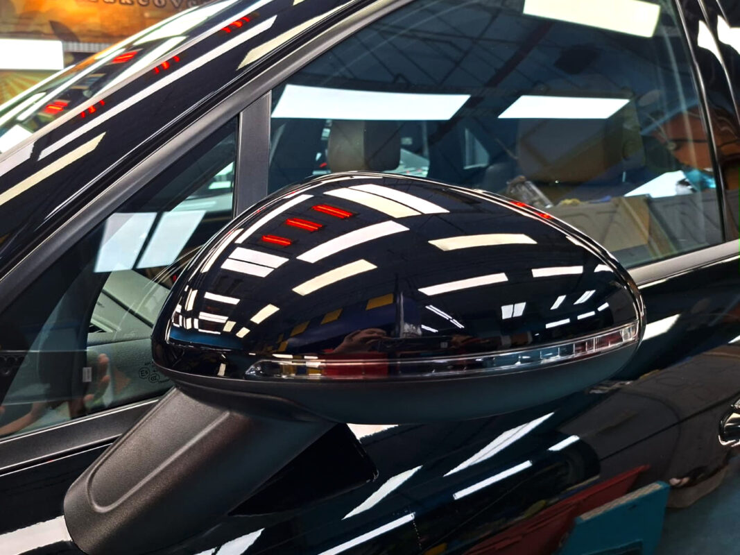 Detailed exterior of the Porsche Macan.