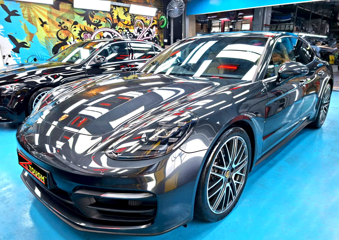 Porsche Panamera, glossy after its ZeTough Ceramic coating.