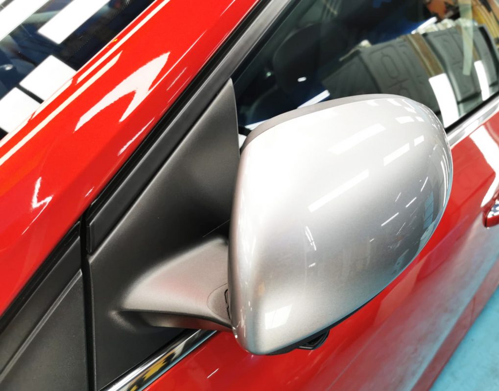 Side panel of the Megane with the ceramic finish locked in.