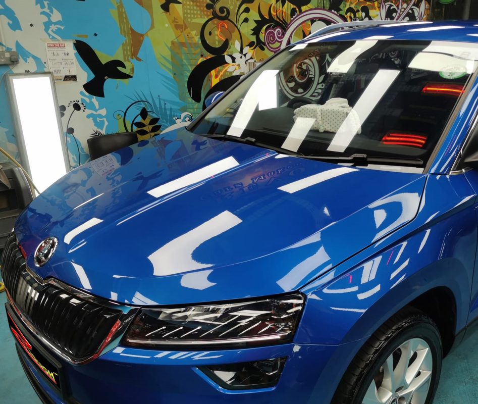 The Skoda Karoq from a side angle after the ceramic coating.