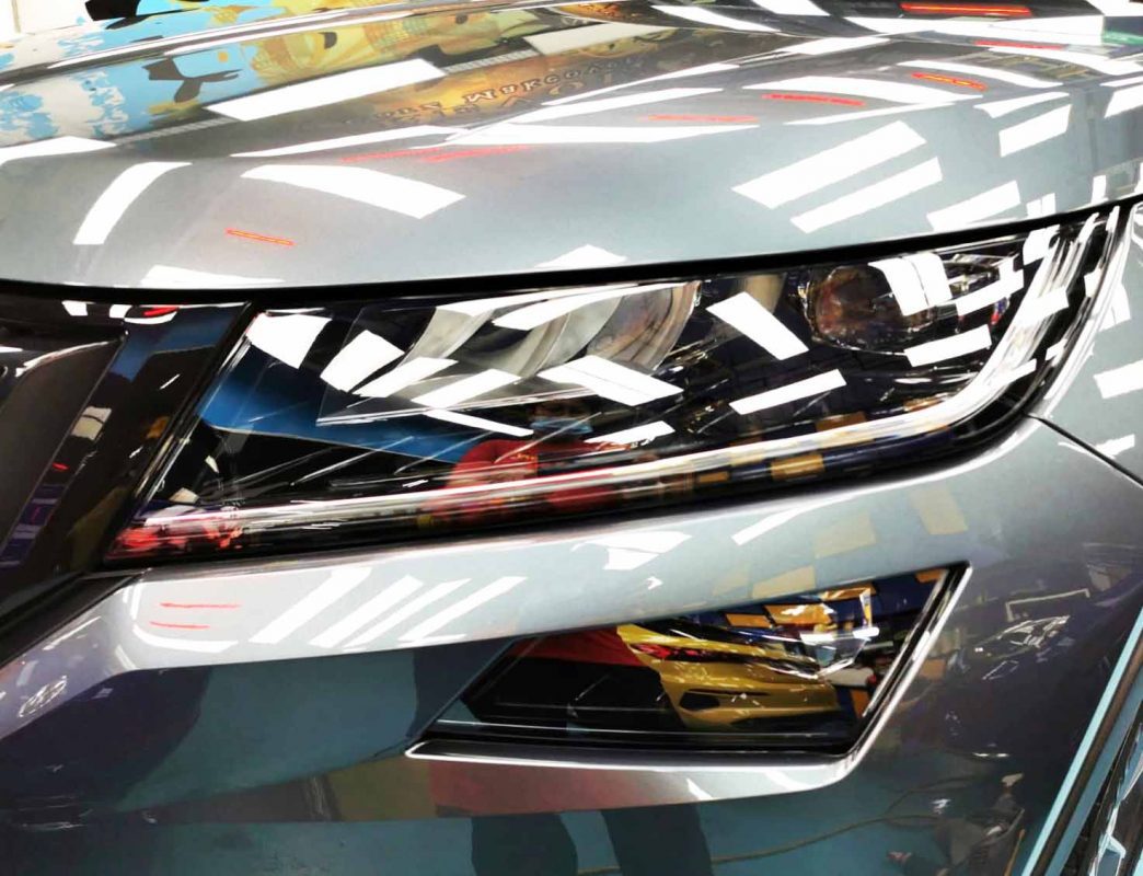 The Kodiaq's coated paintwork showing clean reflections.