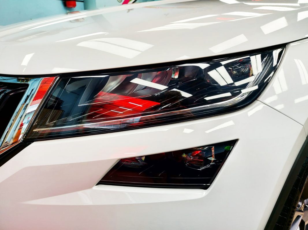The Kodiaq's coated paintwork showing clean reflections.