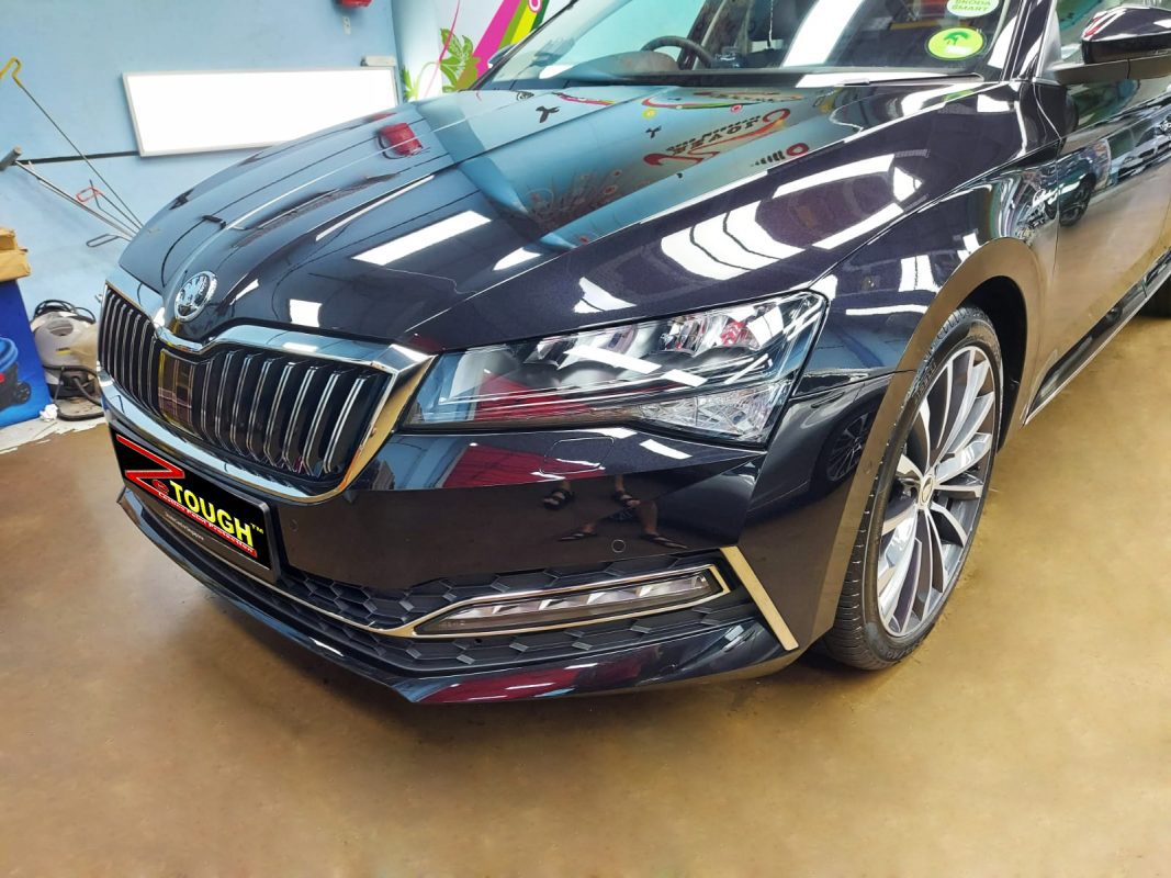 The Skoda Superb from a side angle after the titanium coating.