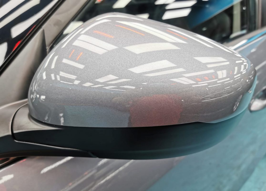 Side panel of the SsangYong Tivoli with the ceramic finish locked in.