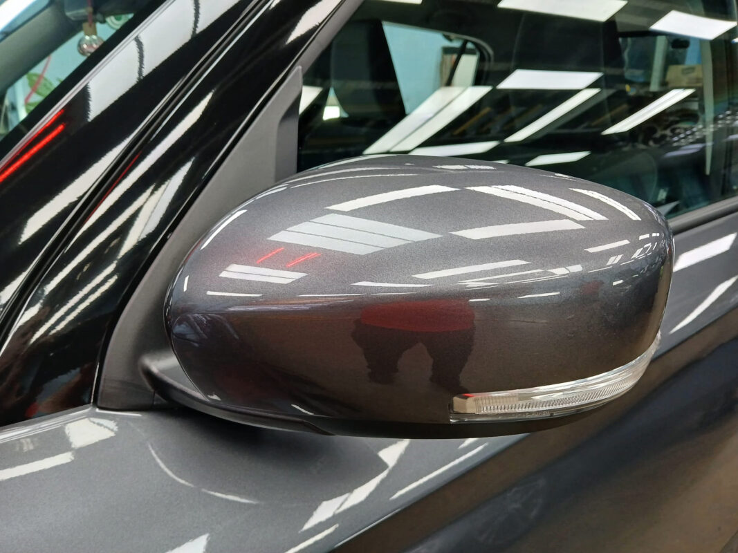 Side panel of the Suzuki Swift with the ceramic finish locked in.