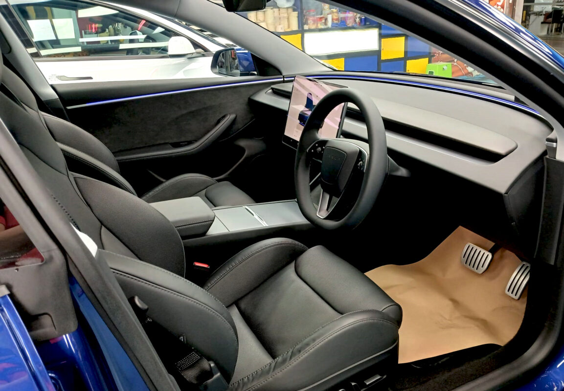 Detail of the Tesla Model 3's bodywork sealed with ZeTough Titanium.