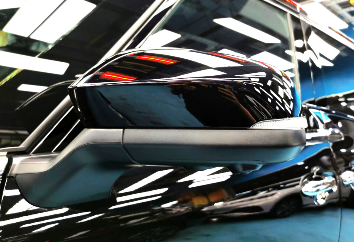 Detailed exterior of the Toyota Alphard.