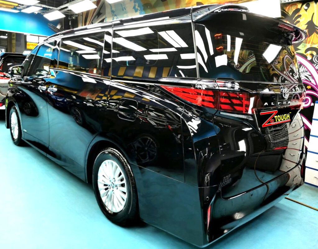 The Toyota Alphard after its ZeTough coating.