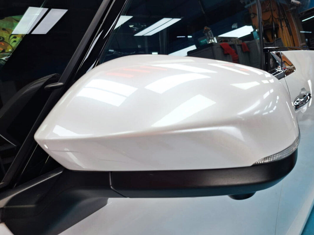 Detailed exterior of the Toyota Alphard.