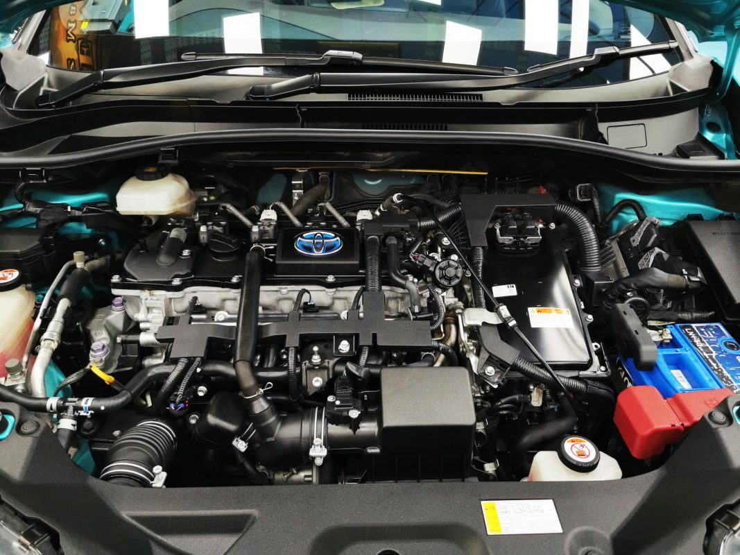 Detail of the Toyota C-HR bodywork sealed with ZeTough Ceramic.