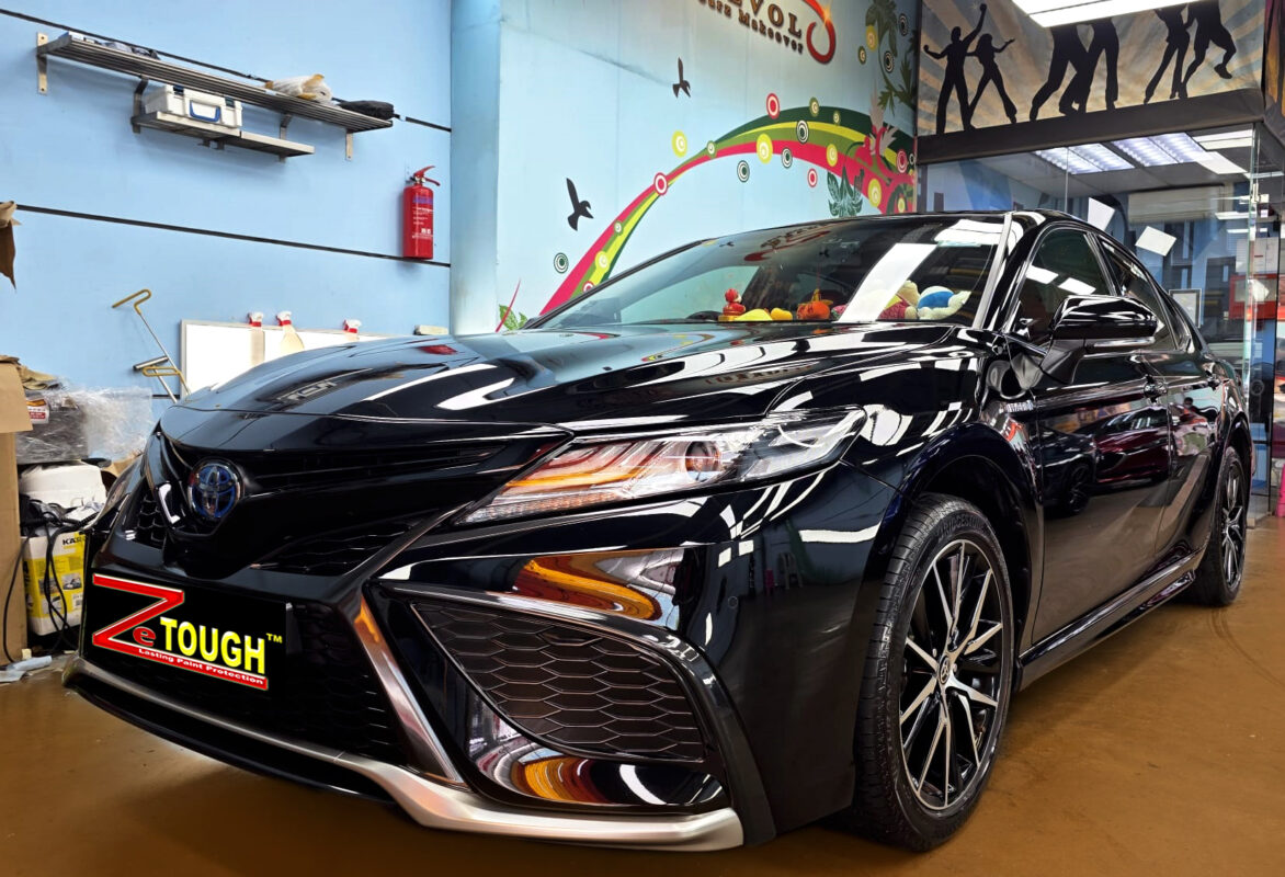 Toyota Camry, glossy after its ZeTough Titanium coating.