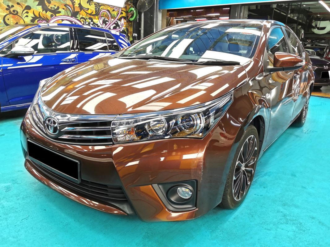 The Toyota Corolla Altis as it arrived at Revol Carz before the respray.