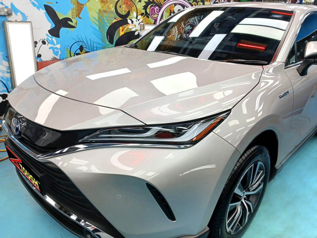The Toyota Harrier from a side angle after the titanium coating.