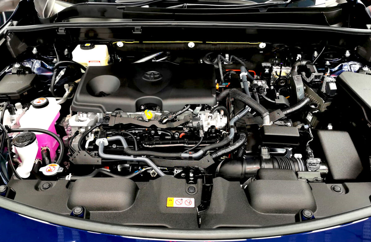 Detail of the Toyota Harrier's bodywork sealed with ZeTough Titanium.