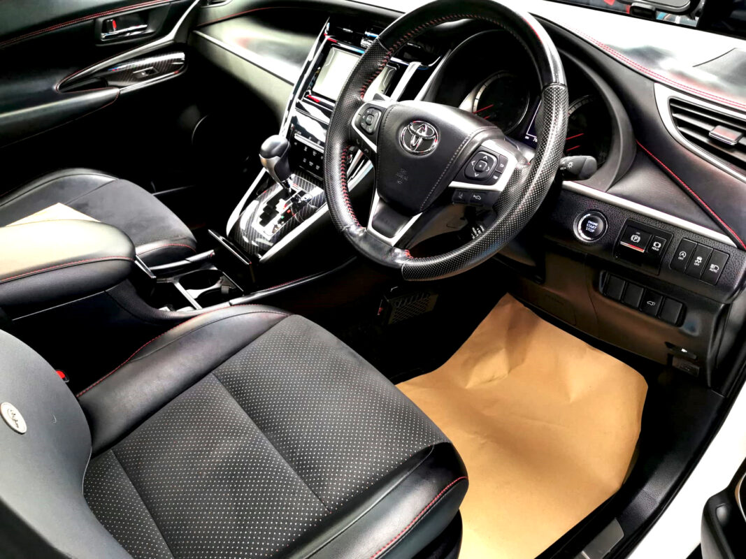 The Toyota Harrier's protected, high-gloss finish.
