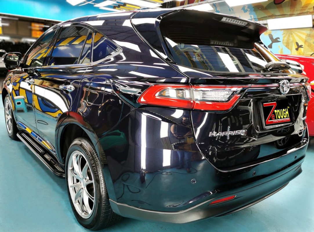 Front three-quarter view of the Toyota Harrier after coating.