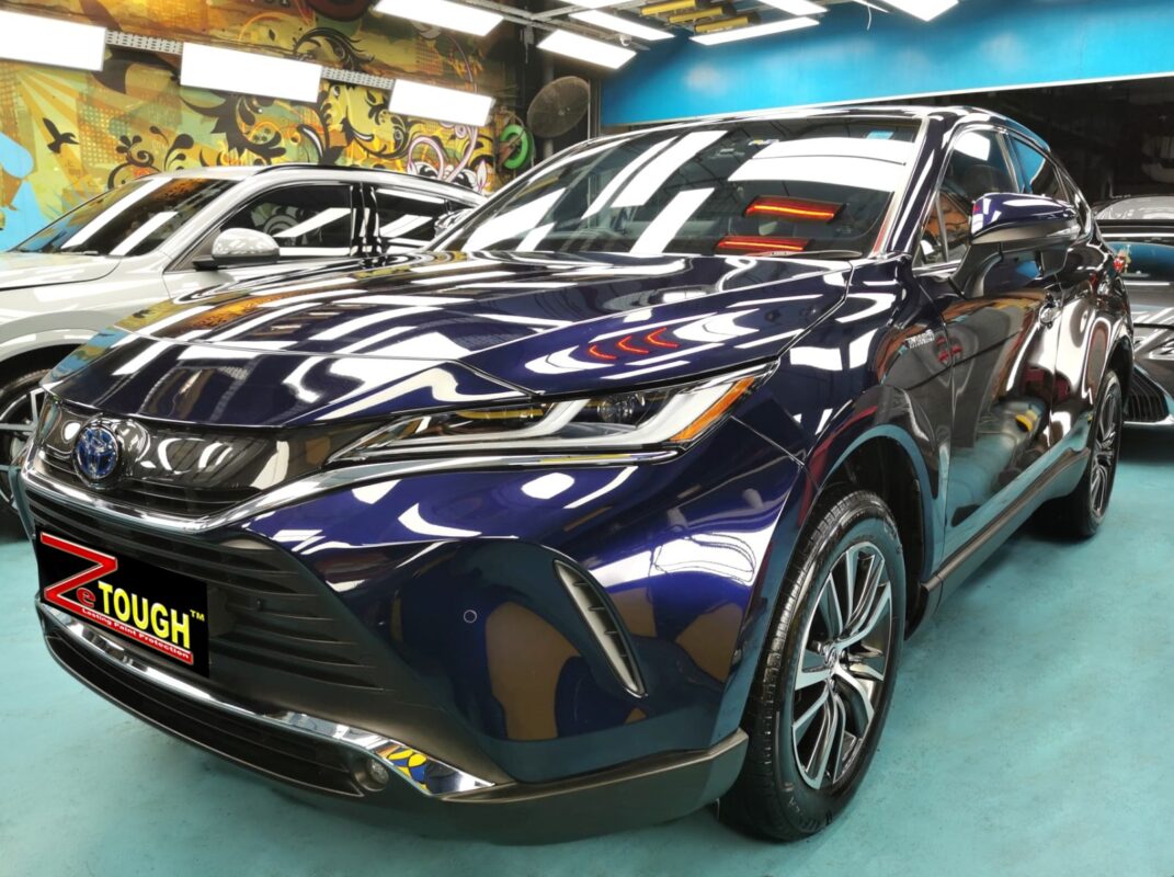 Toyota Harrier, glossy after its ZeTough Titanium coating.