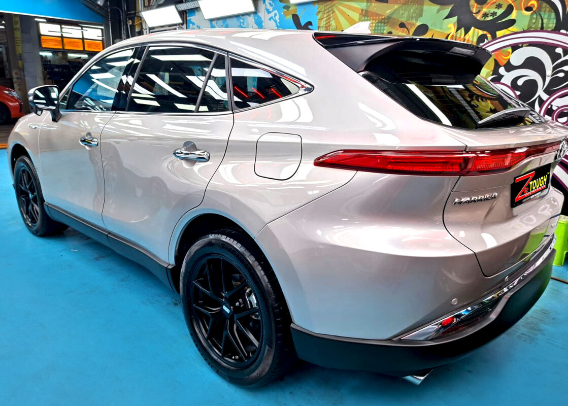 The Toyota Harrier after its ZeTough coating.