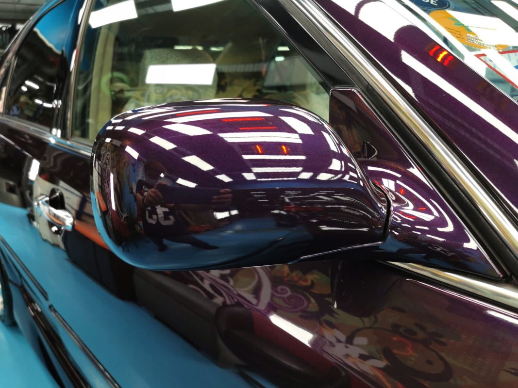 Side panel of the Toyota Mark II with the ceramic finish locked in.