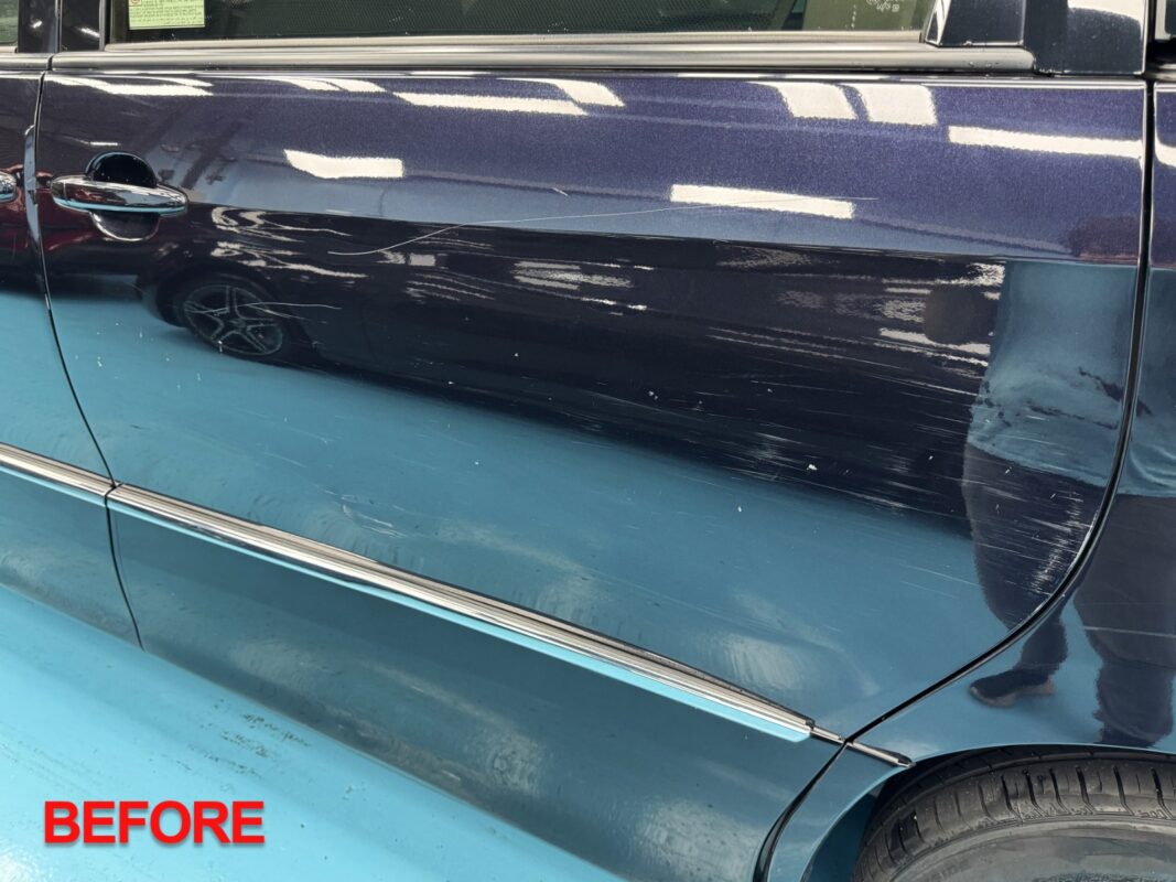 Close detail of the Previa Aeras paintwork after the respray.